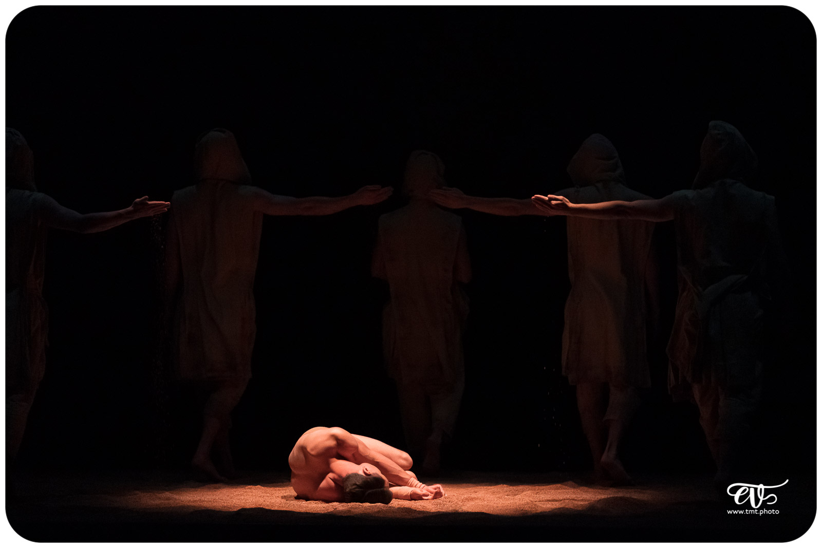 MY LAND (RECIRQUEL COMPANY)